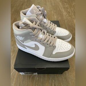 Air Jordan 1 Mid “College Grey”. Men’s size 7